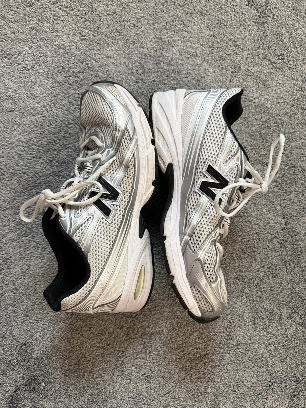 Men’s new balance 740 sneakers